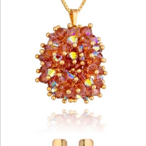Swarovski authentic crystals necklace Versatile - Picture 1 of 3